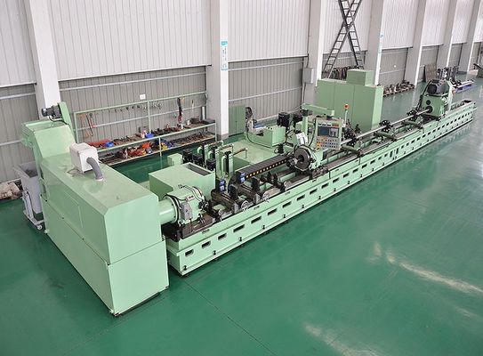 ไฮดรอลิก ซิลินเดอร์ Skiving รอลเลอร์เครื่องเผาผลาญหมุนสอง 2500mm ความยาว